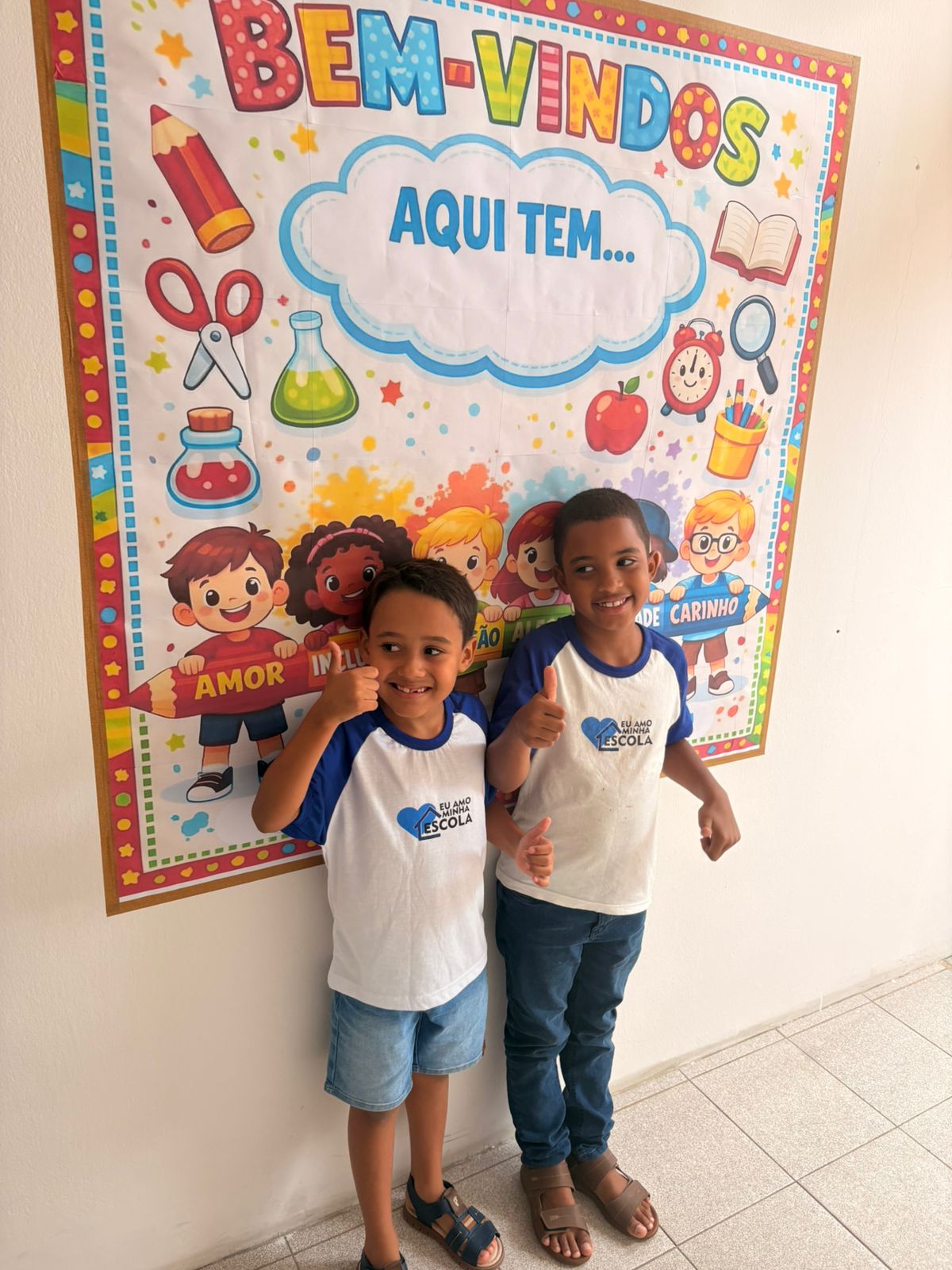 1º DIA DE AULA NA ESCOLA ARMANDO SOFIA BRANDÃO