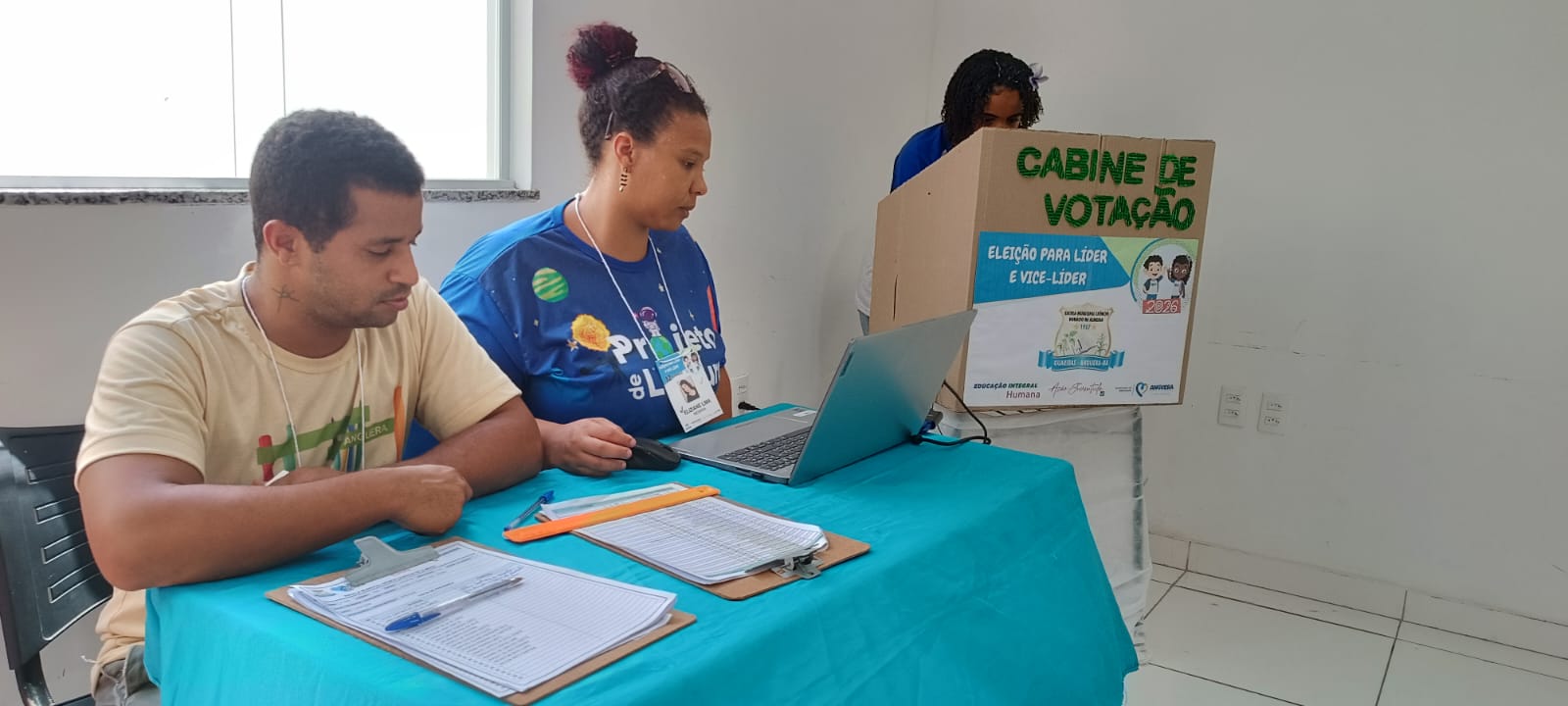 ELEIÇÃO PARA LÍDERES DE TURMA / ESCOLA LEÔNCIO