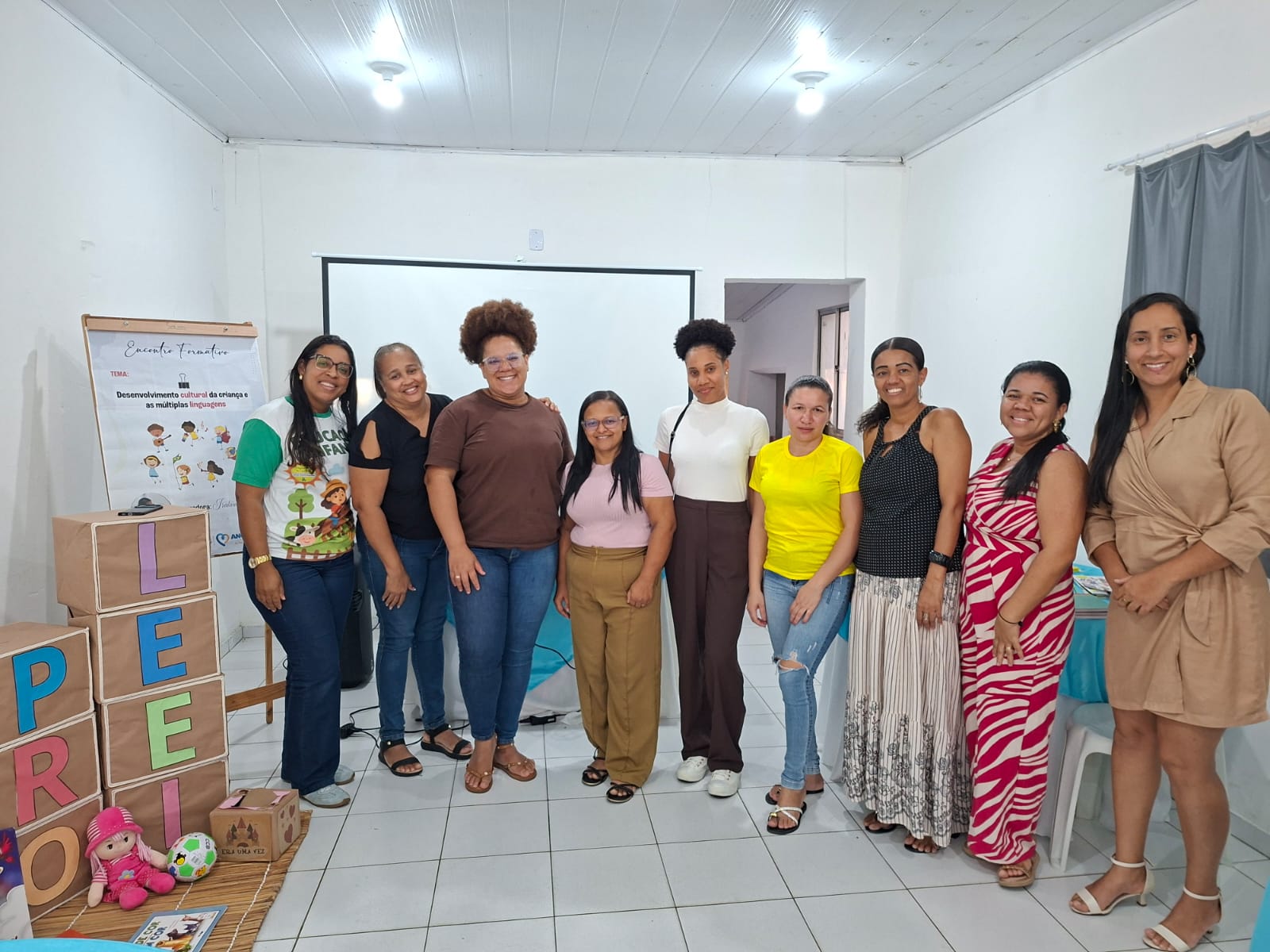 ENCONTRO FORMATIVO: DESENVOLVIMENTO CULTURAL DA CRIANÇA E AS MÚLTIPLAS LINGUAGENS