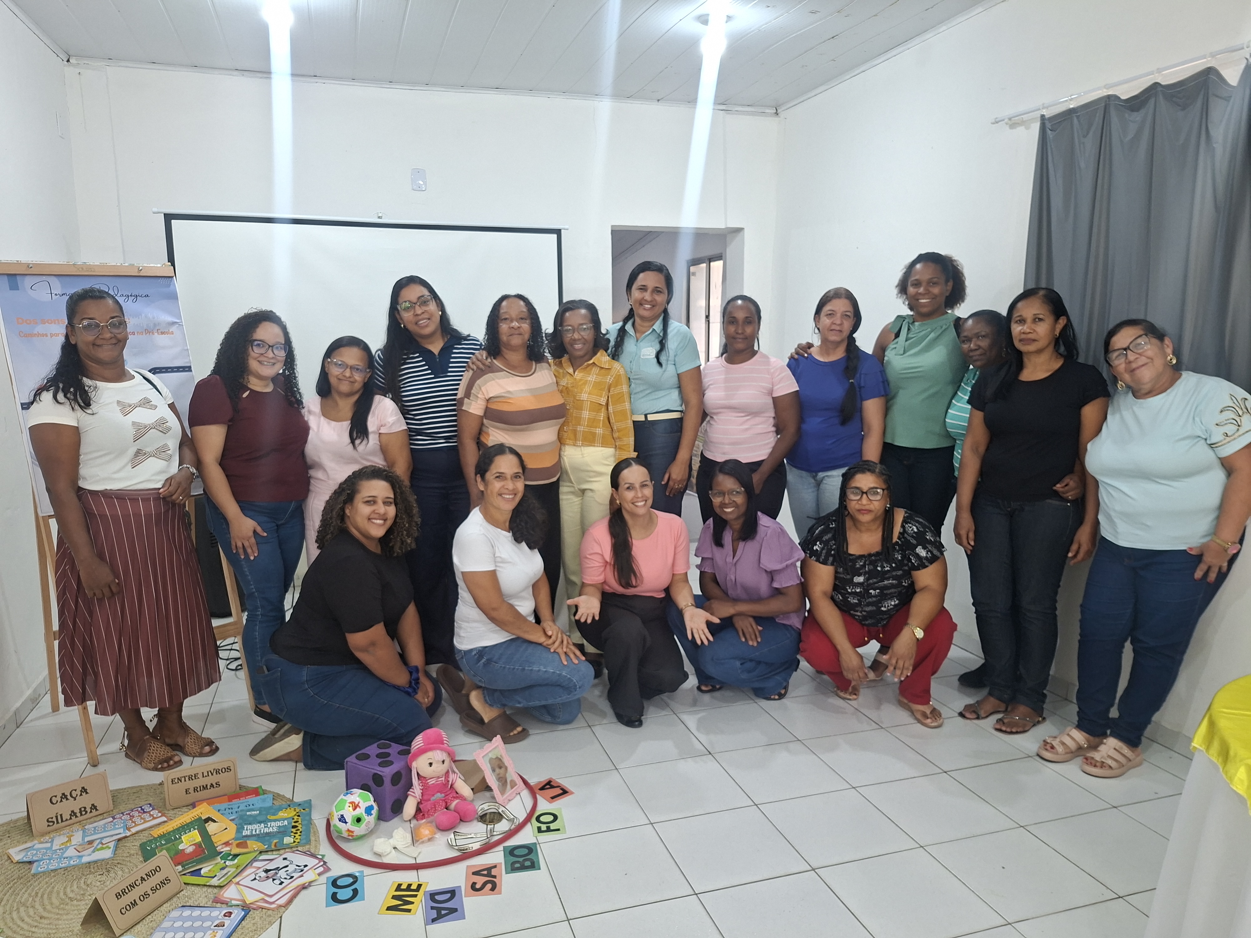ENCONTRO FORMATIVO COM PROFESSORES DA PRÉ-ESCOLA (GRUPO 05), GESTORES ESCOLARES E COORDENADORES PEDAGÓGICOS DA EDUCAÇÃO INFANTIL.