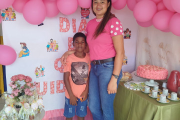 COMEMORAÇÕES PELO DIA DAS MÃES NAS ESCOLAS