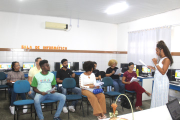 FORMAÇÃO PARA MONITORES DE LABORATÓRIOS DE INFORMÁTICA
