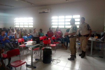 PALESTRA SOBRE MEIO AMBIENTE NA ESCOLA MARIA RITA ALVES DE JESUS
