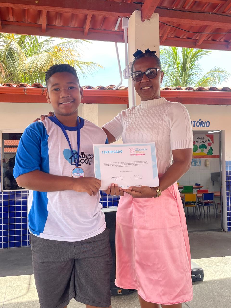 ESCOLAS DOS ANOS INICIAIS DO ENSINO FUNDAMENTAL PREMIAM 98 ESTUDANTES NA 4ª EDIÇÃO DA OBMEP MIRIM